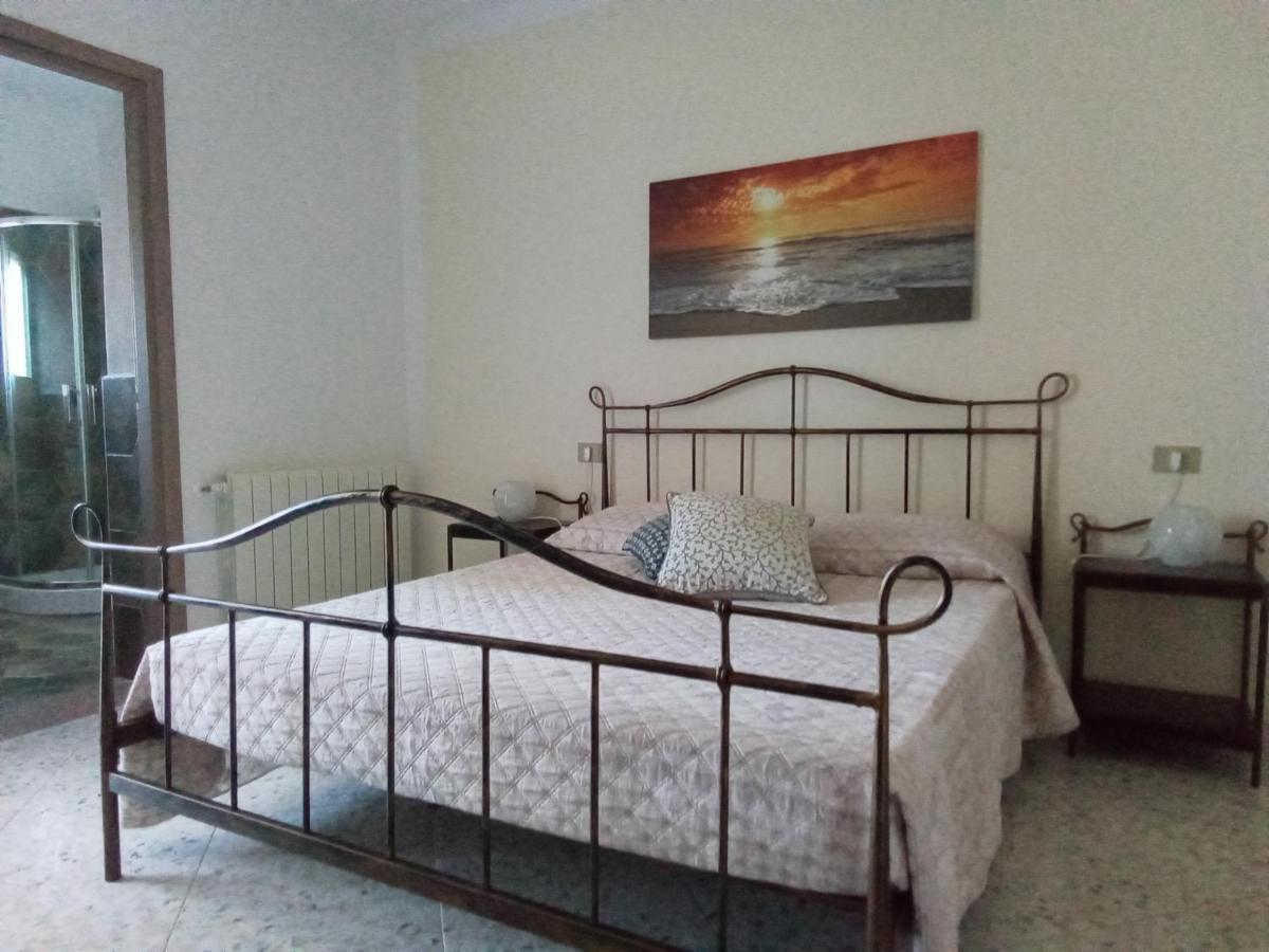 Phiniscollis B&B La Caletta Exterior photo