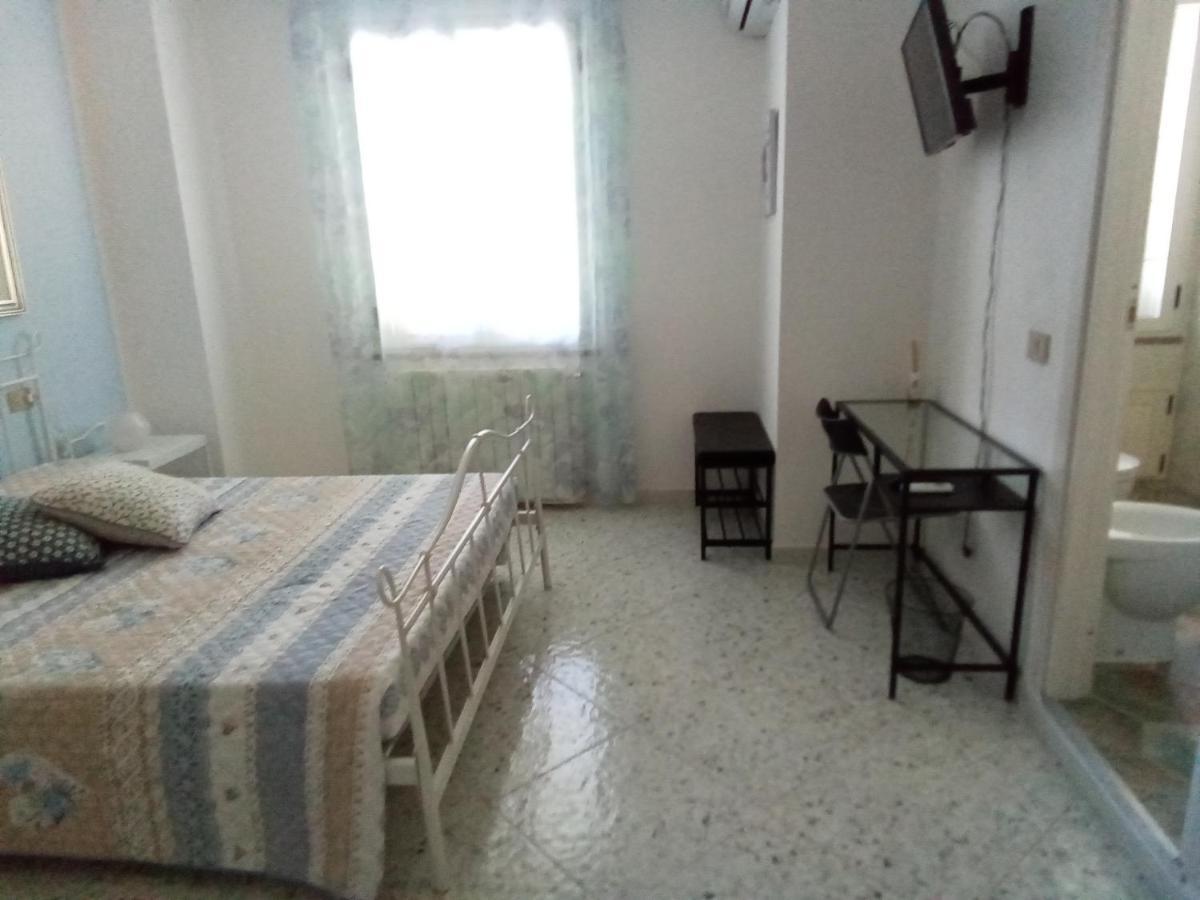 Phiniscollis B&B La Caletta Exterior photo